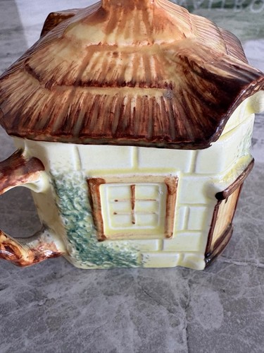 Keele street pottery 1940s - keele,