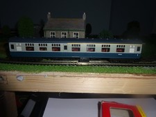 Hornby oo  R4110A Composite Coach (Western Region) "W16201"