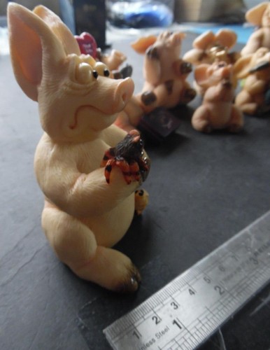 Piggin phobia and - piggin, 1995