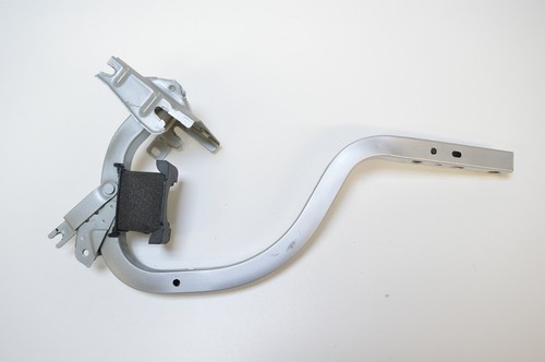 Lexus ls600h left tailgate - lexus,