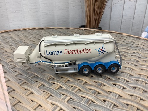 Corgi model truck - ,