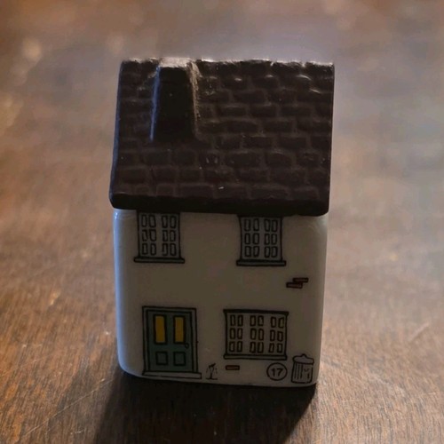 Wade england miniature - miniature, ceramic