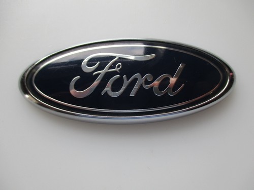 Ford escort mondeo badge - /,