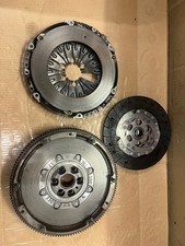 VW GOLF TDI  MK5 2007 1.9  DUAL MASS FLYWHEEL bxe