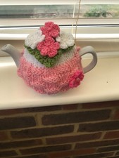 Hand knitted basket weave tea - basket,