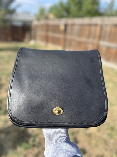 Vintage coach stewardess - 🚨vintage,