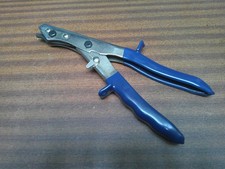 1 - Sealey Hand Nibbler for