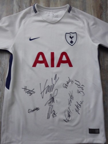 Tottenham hotspur women - women, signed