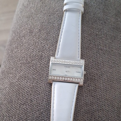 Avon rectangle quartz analogue - avon,