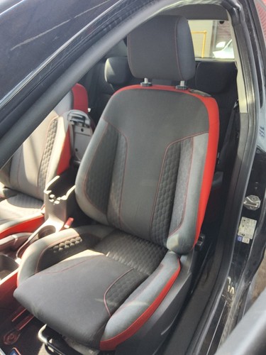Front seat left ford fiesta - front,