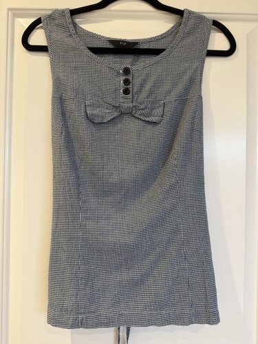 Navy checked sleeveless - checked,