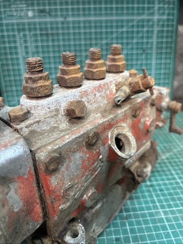Nuffield tractor simms diesel - nuffield,