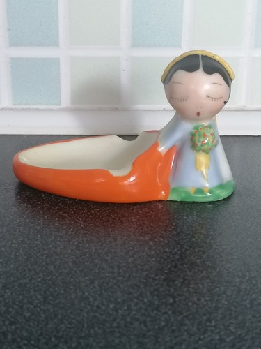 Very collectable gorgeous old - collectable,