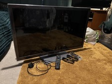 Panasonic Viera TX L37ET5B 3D led Tv 37 inch has 3D glasses