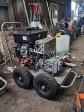 Briggs and Stratton vanguard petrol  pressure washer industrial commercial