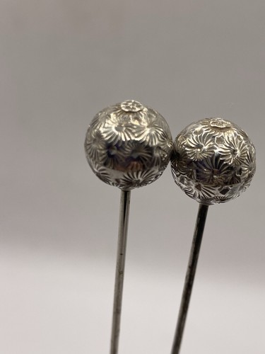 Fabulous pair engraved ball - pair,