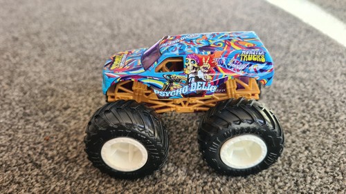 Hot wheels monster trucks - hot,