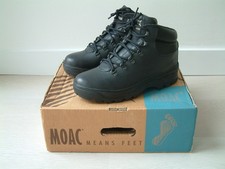 MOAC WALKING/HIKING BOOTS..UK