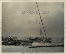 1961 Press Photo Hurricane Carla Damaged Boats and Docks at Houston Yacht Club
