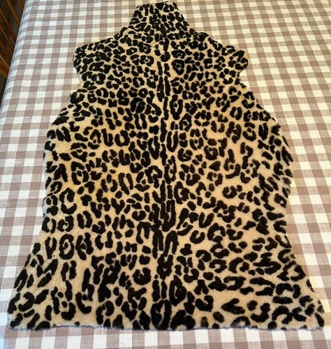 Leopard print sheepskin - leopard,