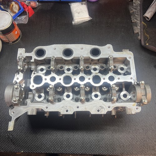 Left cylinder head 9x2q6c064da - cylinder,