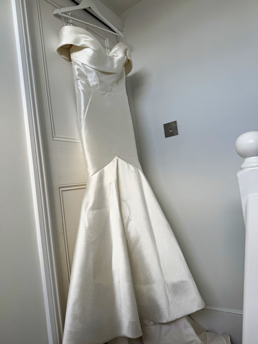 Pronovias avoria ivory - avoria,