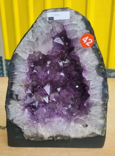 Stunning amethyst geode - stunning,