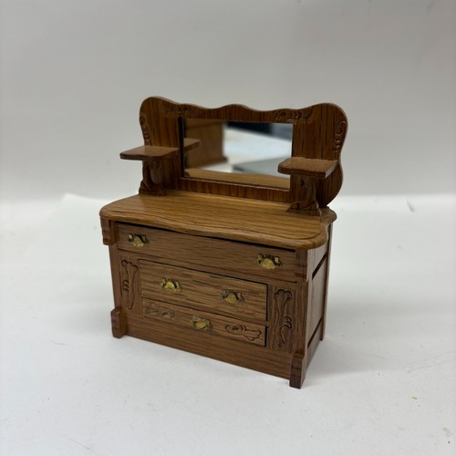 12th scale dolls house - scale,