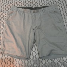 UNDER ARMOUR GOLF  SHORTS 42