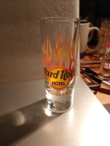 Hard rock cafe - hard,