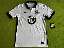 Eintracht Frankfurt shirt