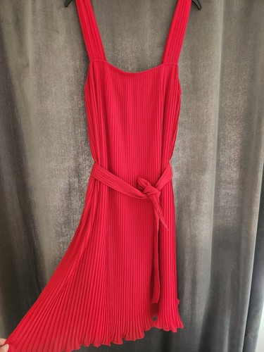 Stunning red pleated midi - stunning,