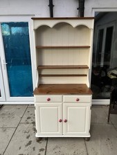 Victoria Welsh Dresser