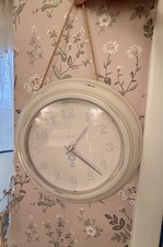 Next Vintage Look Metal Wall