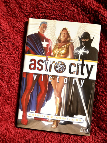 Astro city victory hardcover - astro,