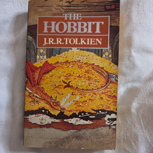Vintage 1981 unwin paperbacks - unwin,