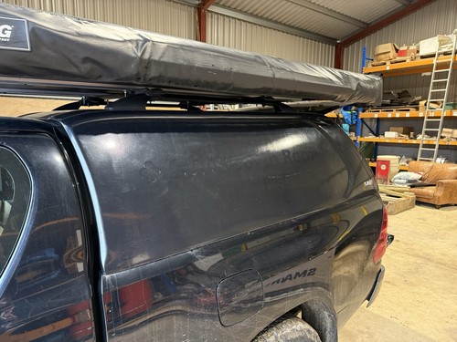 Toyota hilux extra cab sjs - toyota,