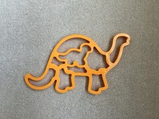 Dinosaur cookie sandwich - dinosaur, cookie/sandwich