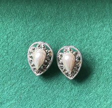 Vintage Style Teardrop Shape