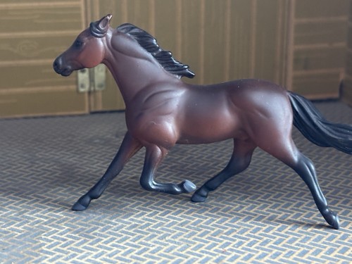 Breyer custom saddlebred - breyer,