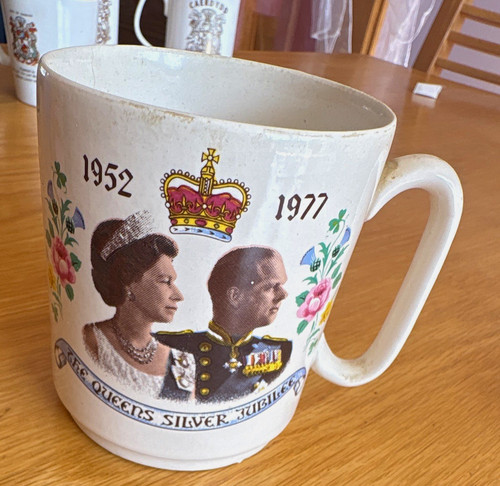 New devon pottery - devon, queen