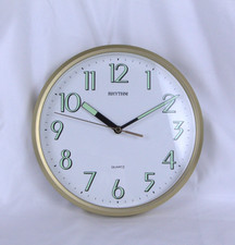23.5cm Matte brass/gold round Rhythm wall clock glow in dark numbers