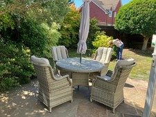 garden furniture set