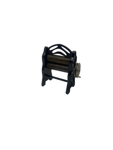 Dolls house mangle with - dolls,