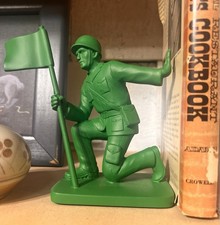 Green Army Men Retro Bookends.
