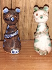 PAIR OF CAT ORNAMENTS VINTAGE MINATURE 1960 CERAMIC HAND PAINTED?