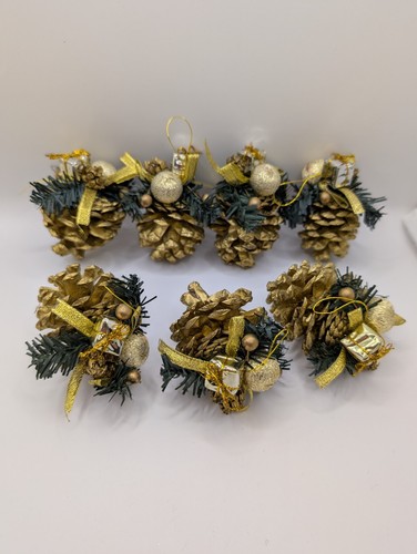 Set gold pine cone - set, 7