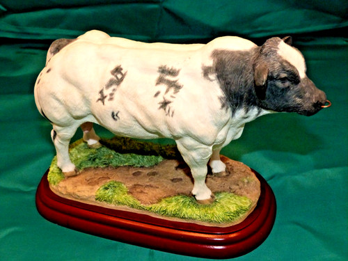 Border fine arts standing - ,