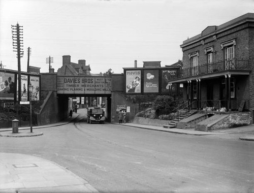 The railway arms station - station, road