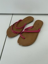Atmosphere flip flops size 5 a